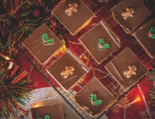 Christmas Caramel Crispy Tray Bake 15 Portion