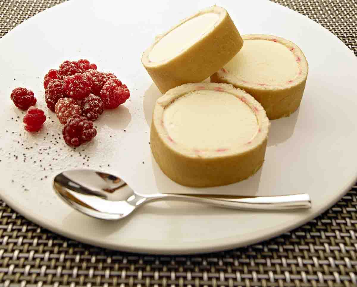 Raspberry Ripple Ice Cream Roll 3 x 500g
