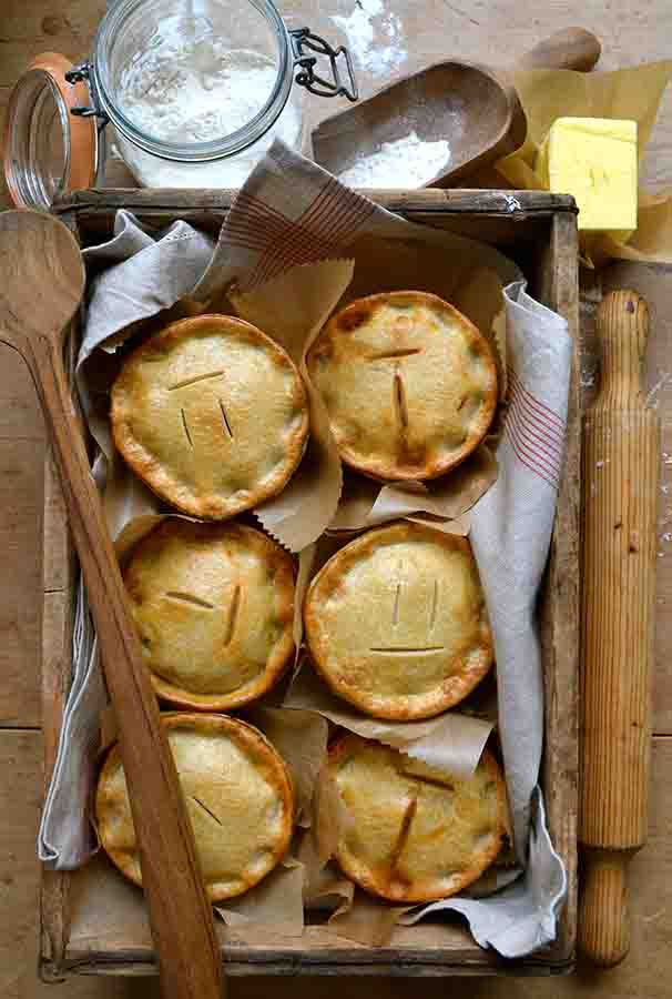 Toms Vegan Spiced Cauliflower & Lentil Pie 6 x 260g