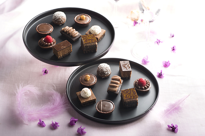 Tipiak Chocolate Petits Fours x 42